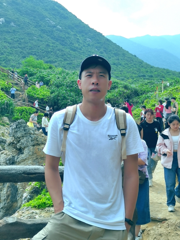 吴生的第二张照片--唐山相亲服务中心