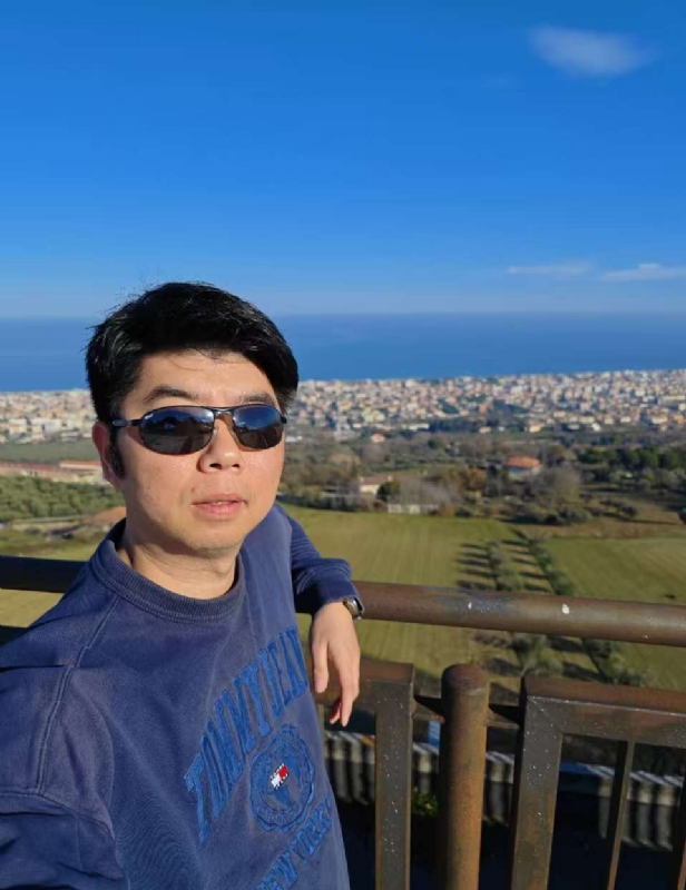 平心静气的第一张照片--唐山相亲服务中心