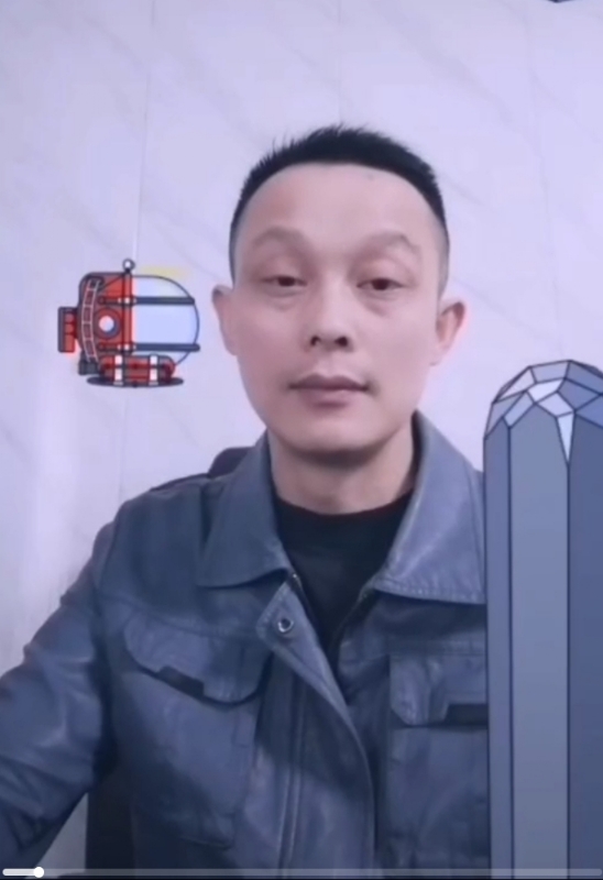 易进的第三张照片--唐山相亲服务中心