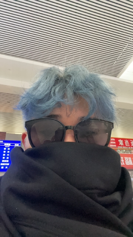 平行线的第一张照片--唐山相亲服务中心