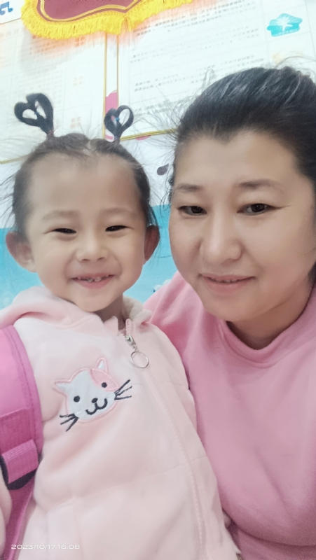 离异带俩娃的第一张照片--唐山相亲服务中心