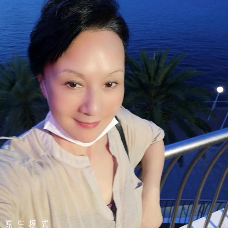 hong的第一张照片--唐山相亲服务中心