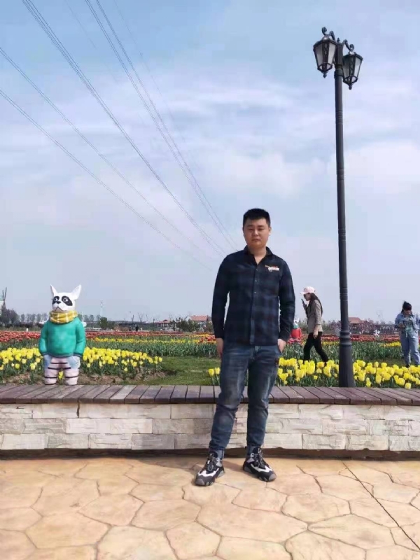 海阔天空的第一张照片--唐山相亲服务中心