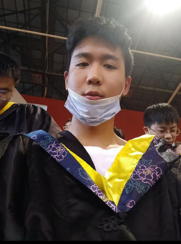 落落大方的第一张照片--唐山相亲服务中心