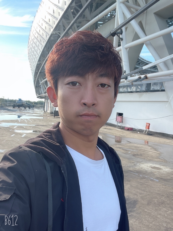 绅士大男孩的第一张照片--唐山相亲服务中心