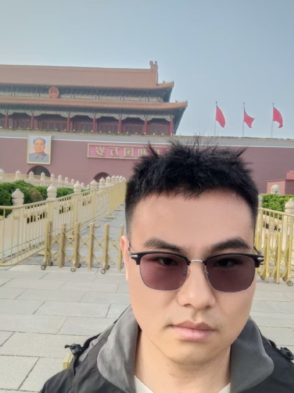 喧嚣的风的第一张照片--唐山相亲服务中心