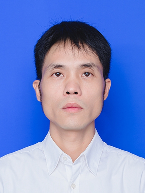 魅力中年的第一张照片--唐山相亲服务中心