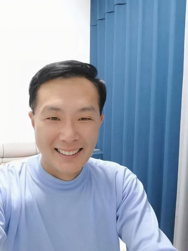 枫叶的第三张照片--唐山相亲服务中心