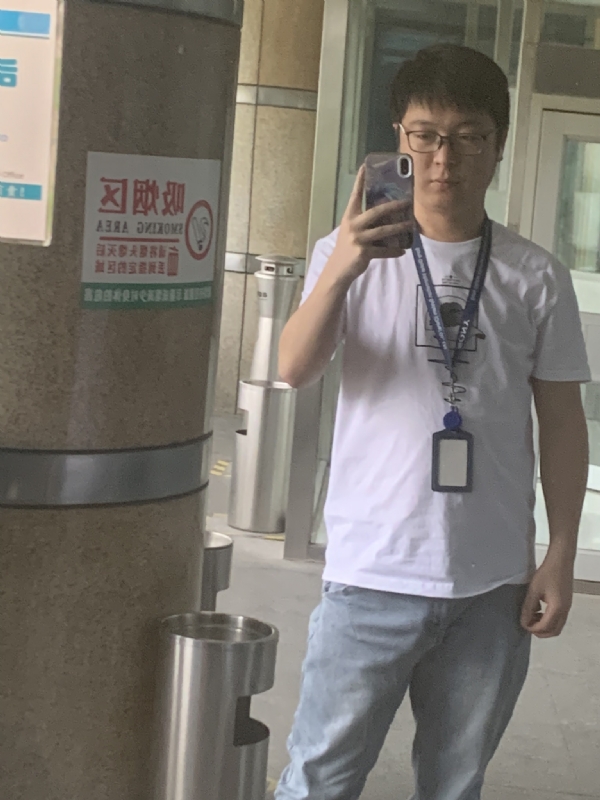 潜伏的第一张照片--唐山相亲服务中心