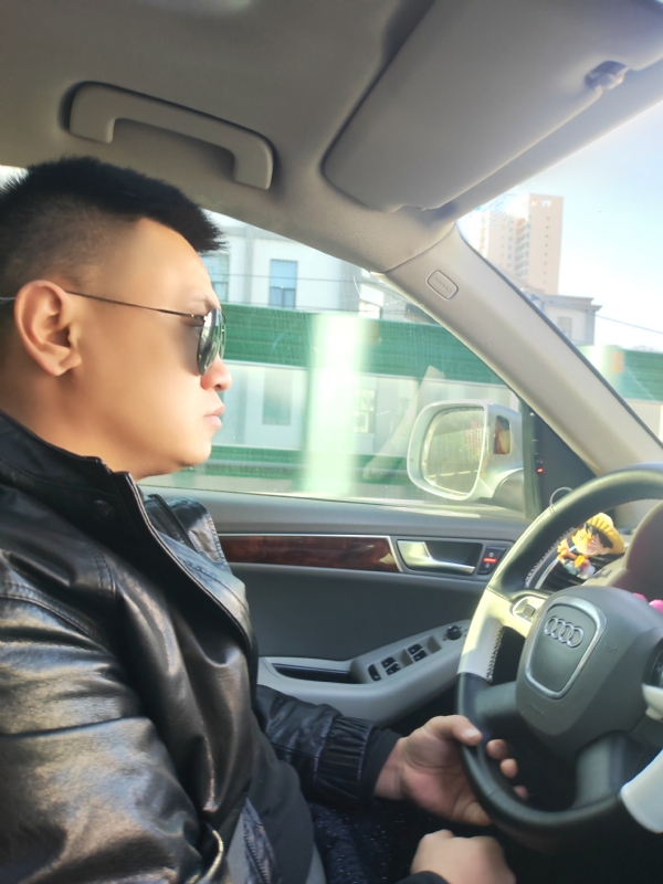 Mr陈的第一张照片--唐山相亲服务中心