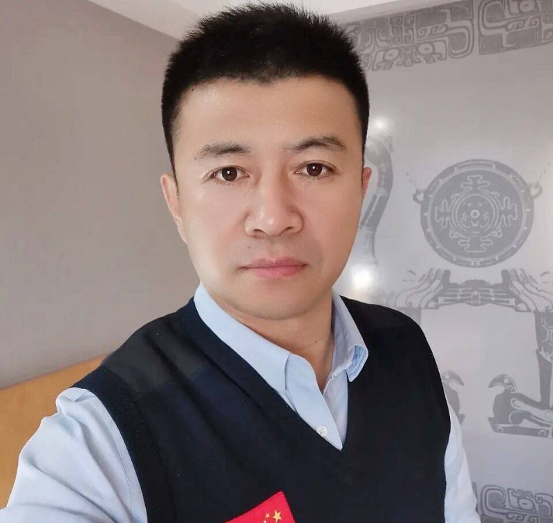 生在红旗下的第二张照片--唐山相亲服务中心