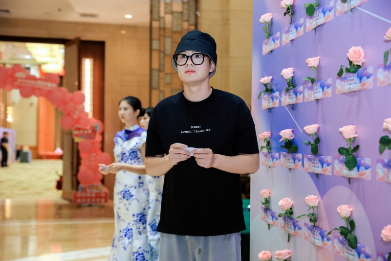 被驯服的象的第一张照片--唐山相亲服务中心