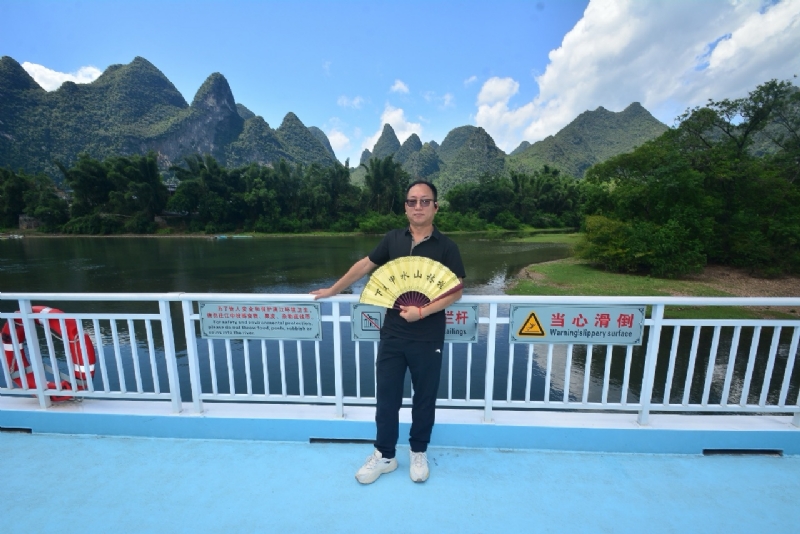 沙漠海的第四张照片--唐山相亲服务中心