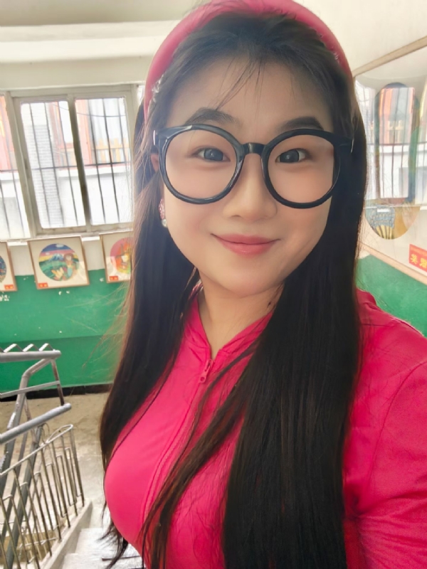 颂宜的第一张照片--唐山相亲服务中心