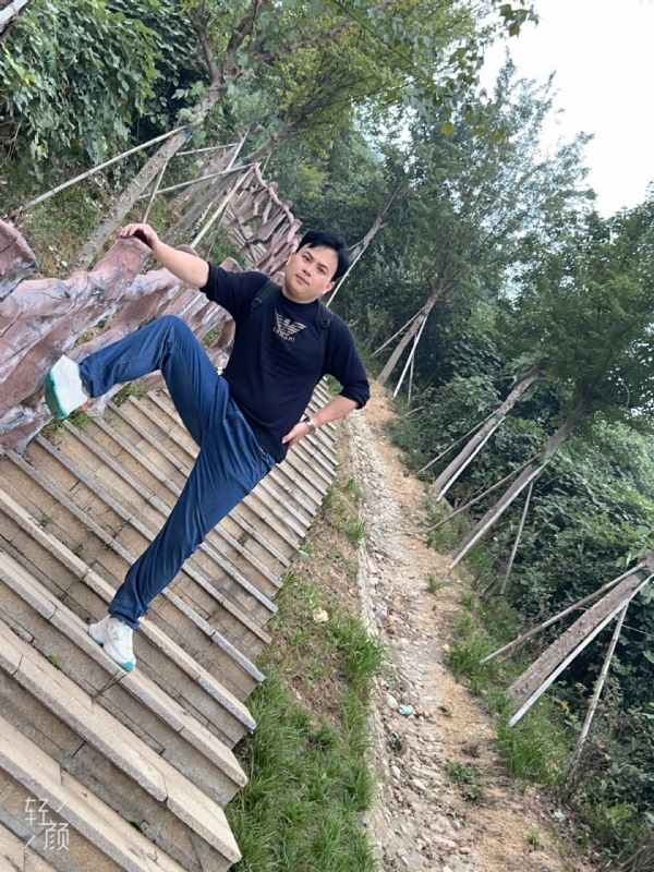 择一人白头偕老的第二张照片--唐山相亲服务中心