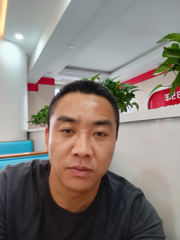 太阳的第三张照片--唐山相亲服务中心