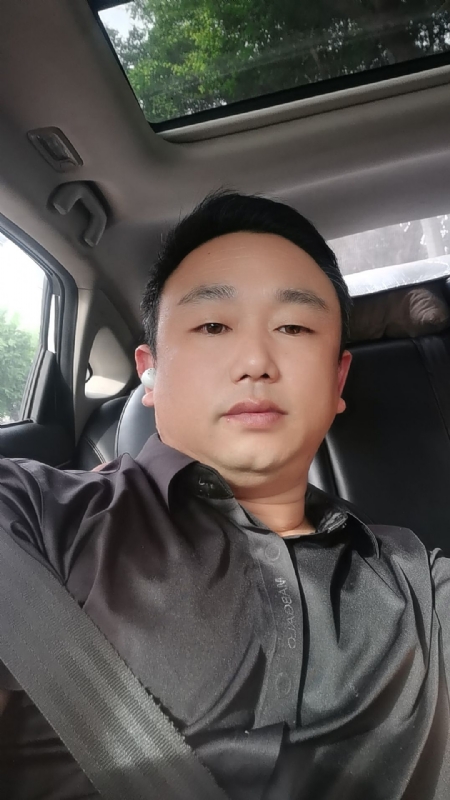 老烽的第一张照片--唐山相亲服务中心