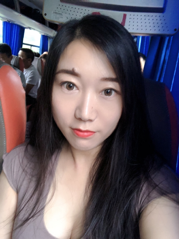 杨杨的第一张照片--唐山相亲服务中心