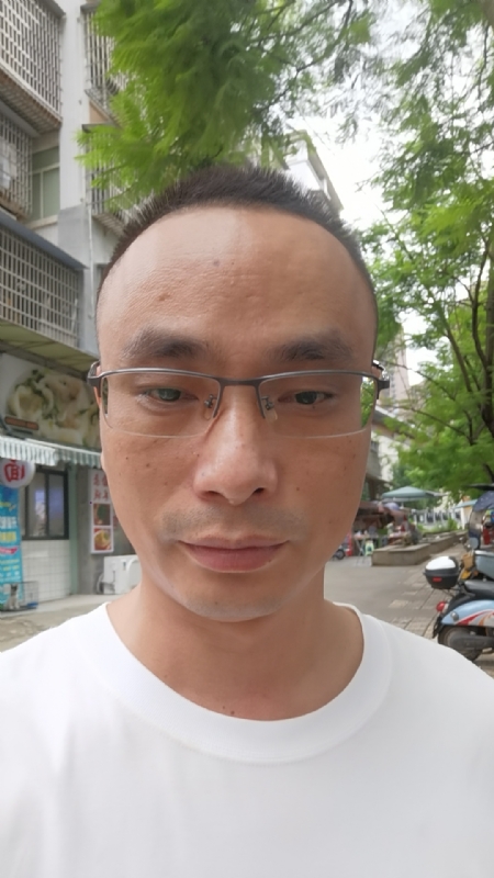 孤狼的第一张照片--唐山相亲服务中心