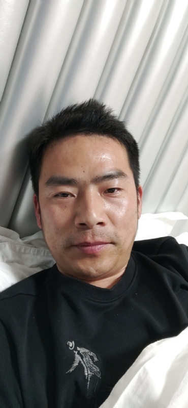 携手共进的第一张照片--唐山相亲服务中心