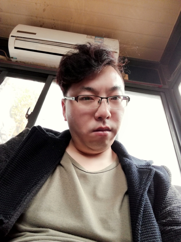 风雨彤周的第二张照片--唐山相亲服务中心