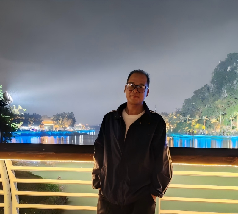 高山流云的第一张照片--唐山相亲服务中心