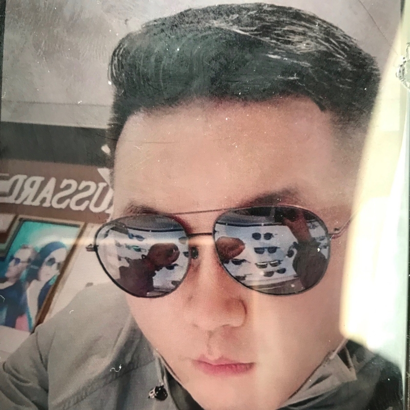 至尊宝的第一张照片--唐山相亲服务中心