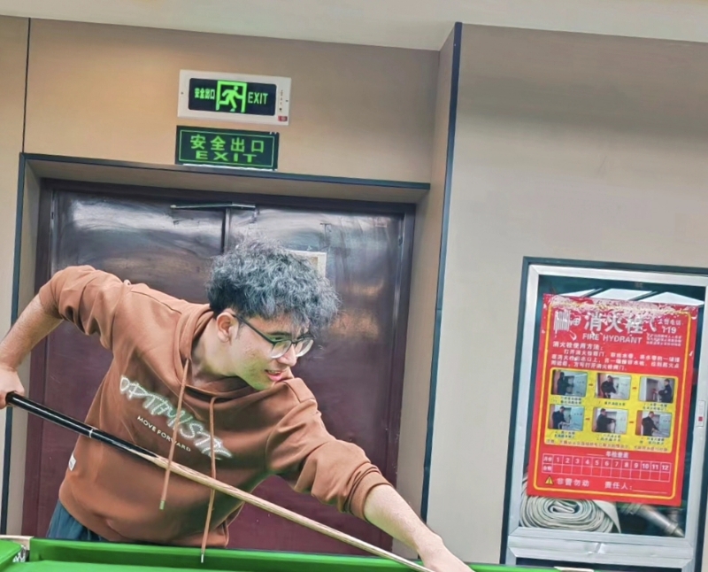 小鬼的第一张照片--唐山相亲服务中心