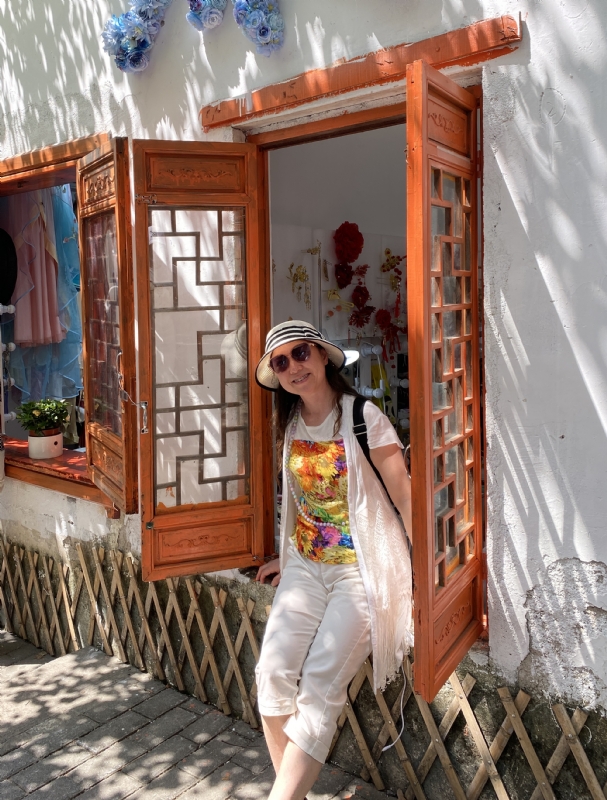 stella的第三张照片--唐山相亲服务中心