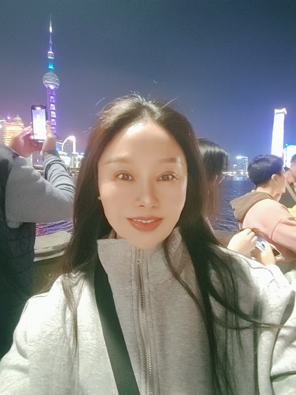 宁倩的第二张照片--唐山相亲服务中心